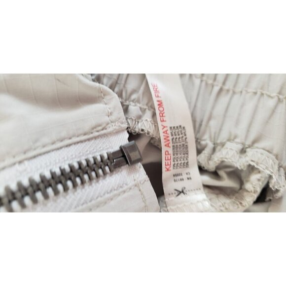 NEW FREE PEOPLE MOVEMENT OFF THE GRID BEIGE VEST SZ SMALL - Picture 11 of 12